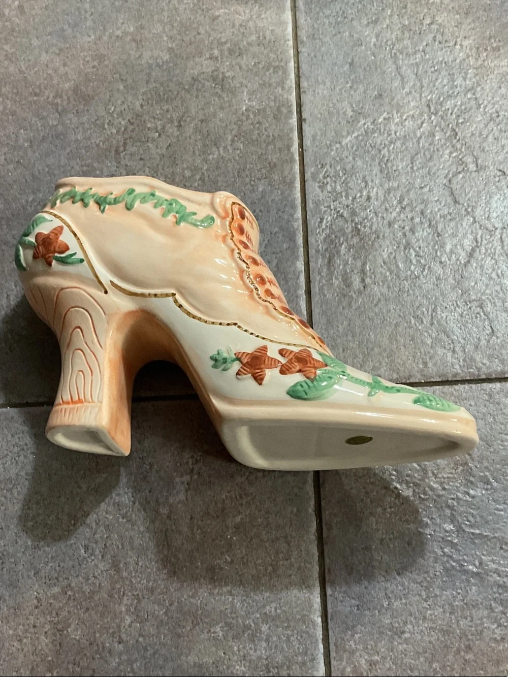 Decorative Cream Floral Women's Shoe Planter